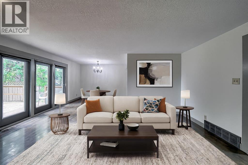 11147 Southdale Road SW, Calgary, Alberta