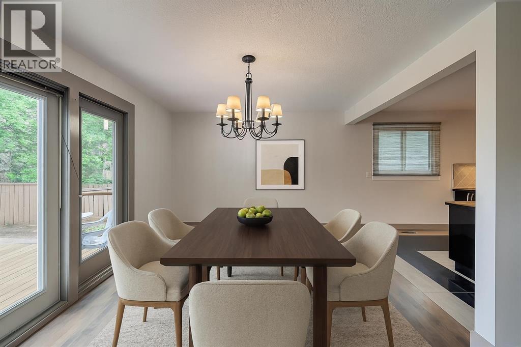 11147 Southdale Road Sw, Calgary, Alberta  T2W 0X5 - Photo 2 - A2248986