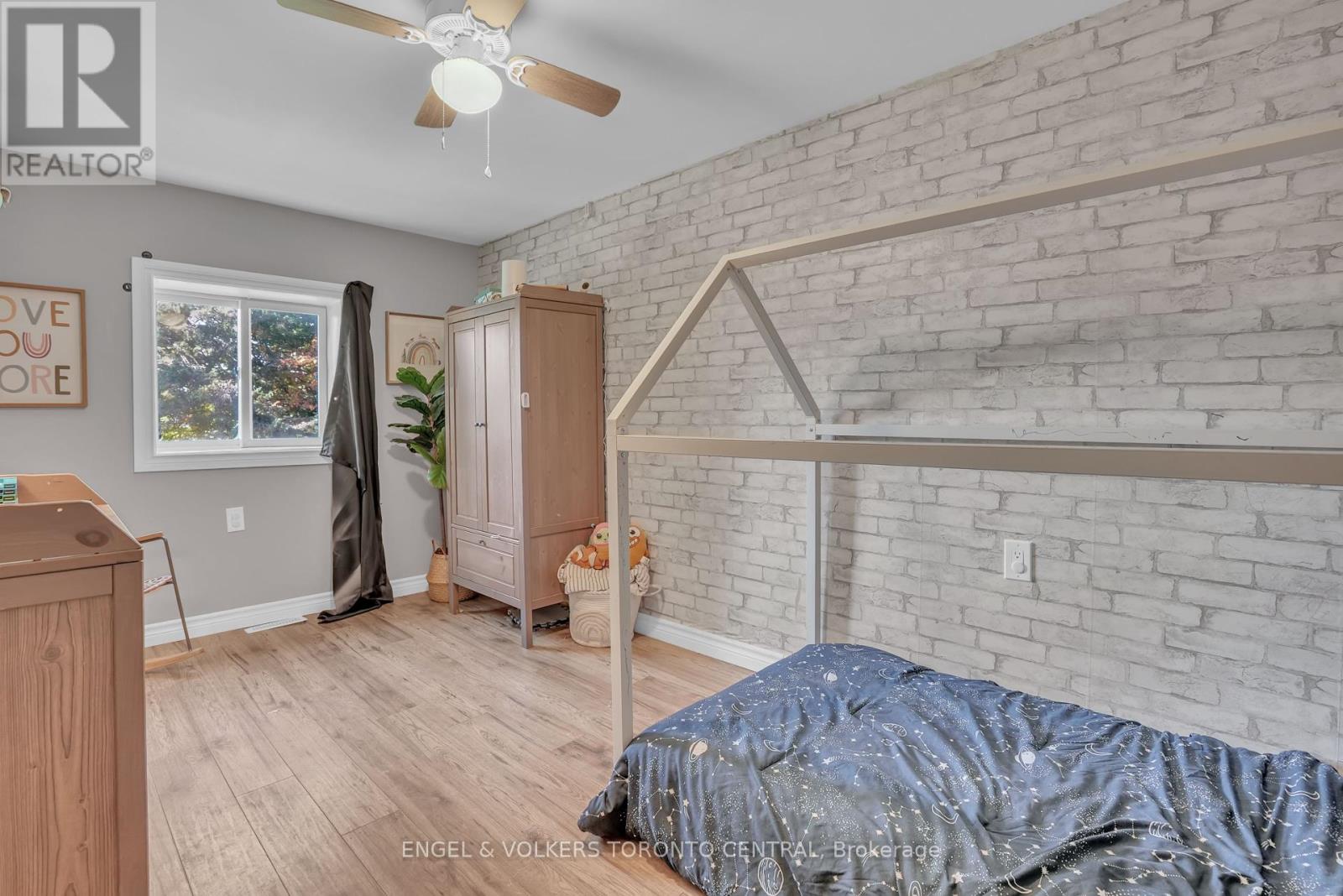 2165 Town Line, Severn, Ontario  L0K 1E0 - Photo 10 - S12445633