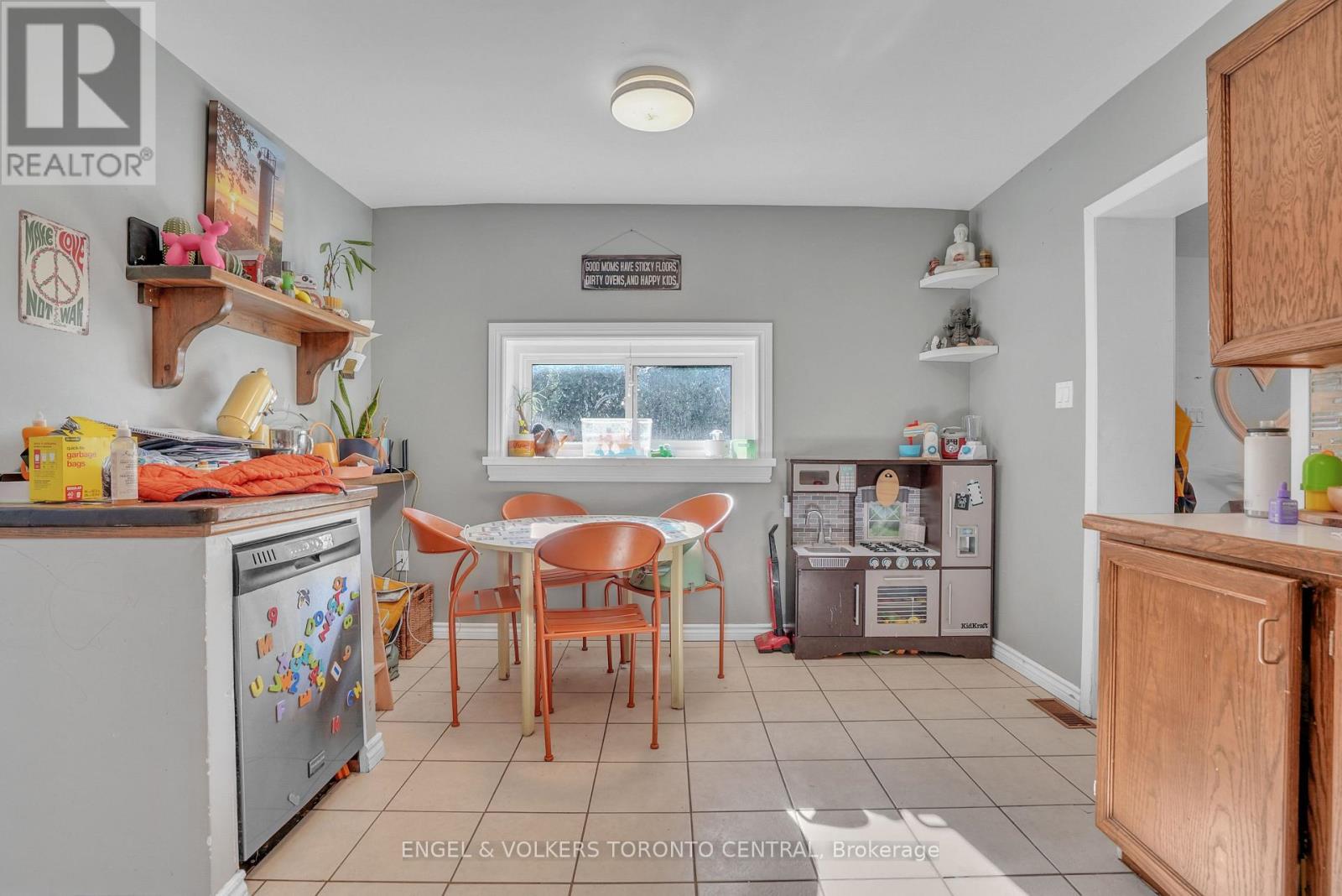 2165 Town Line, Severn, Ontario  L0K 1E0 - Photo 18 - S12445633