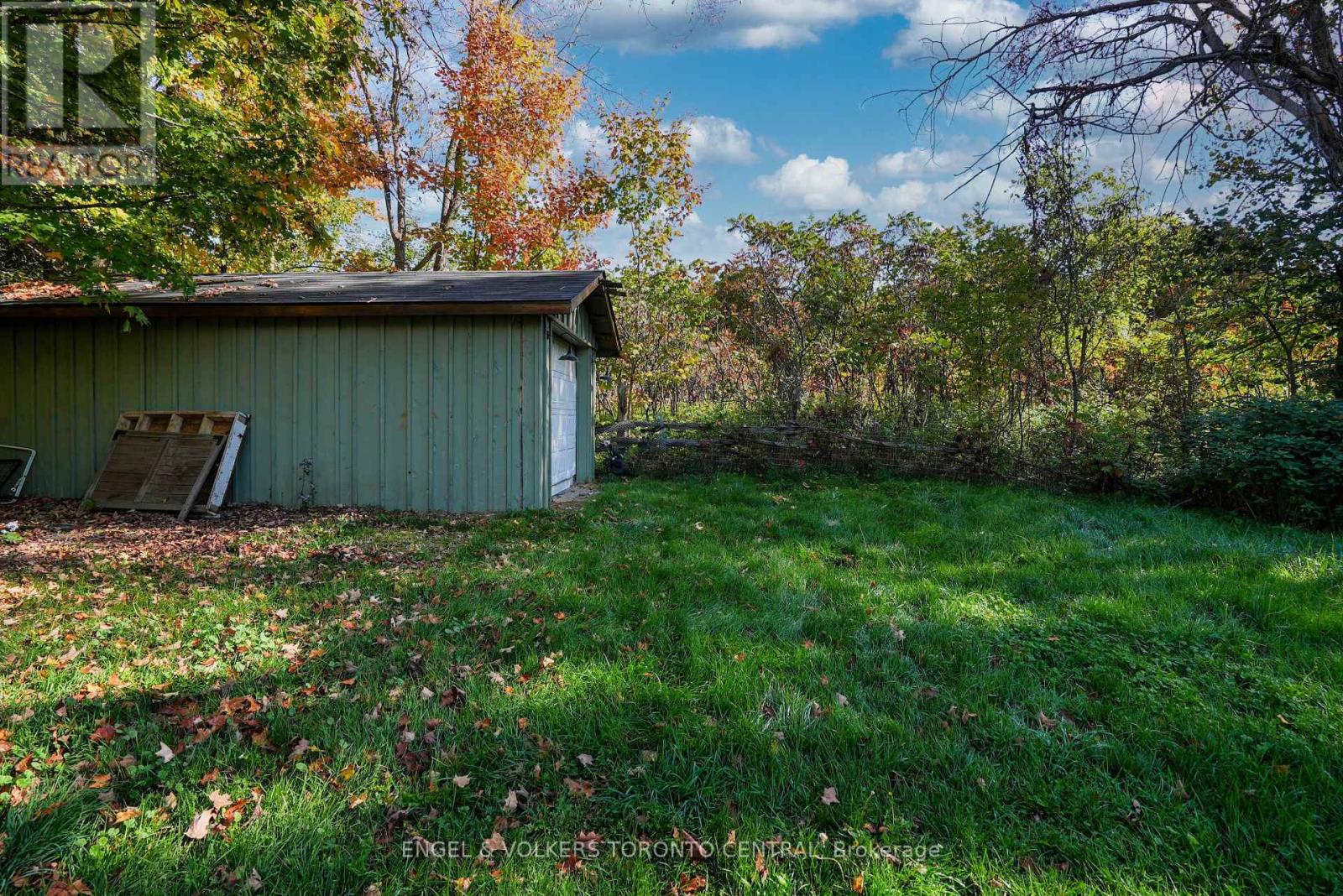 2165 Town Line, Severn, Ontario  L0K 1E0 - Photo 22 - S12445633