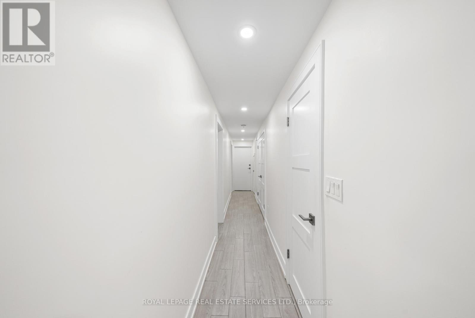 3 - 50 Arcadian Circle, Toronto, Ontario  M8W 2Y9 - Photo 9 - W12445635