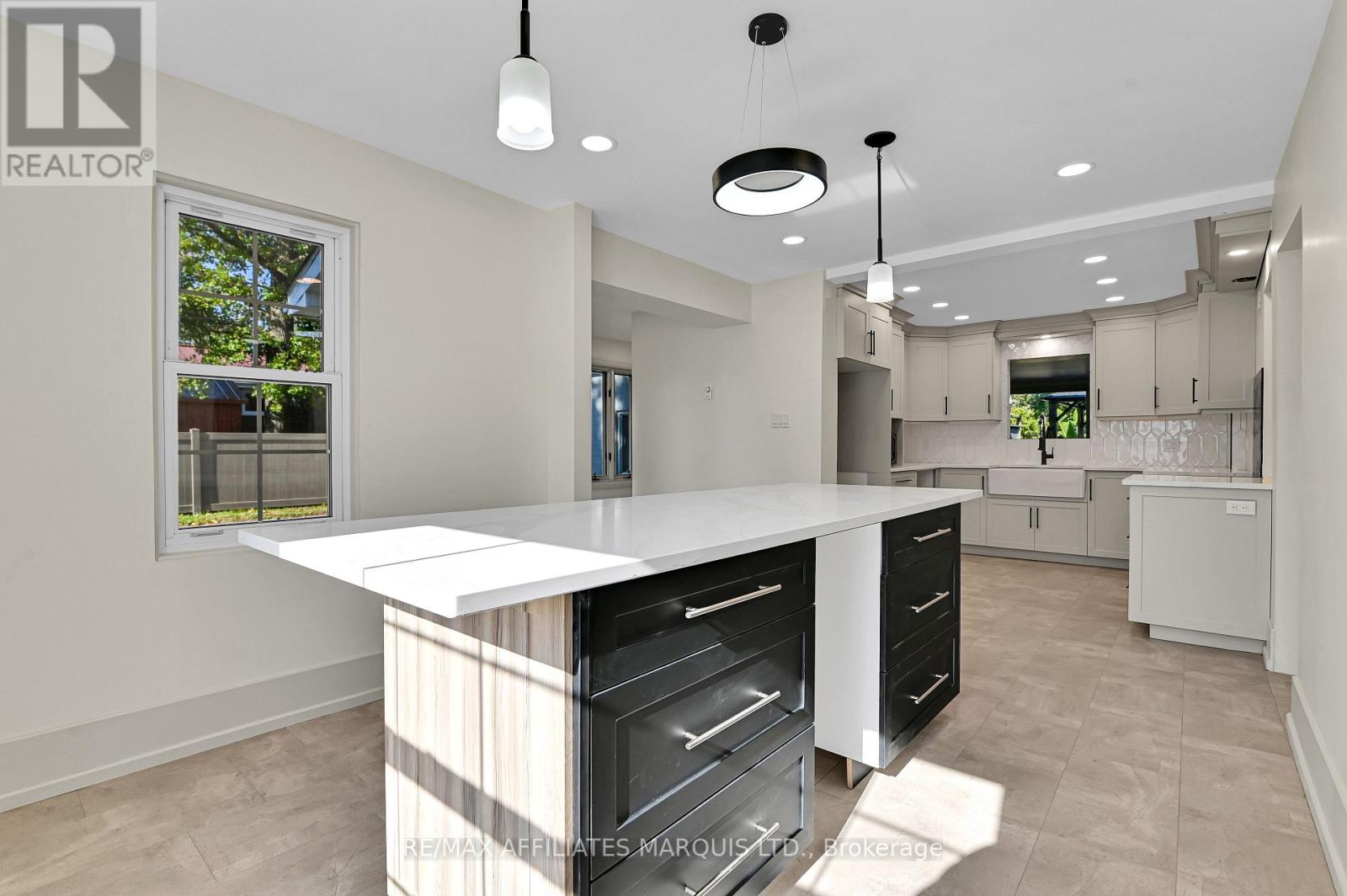 1603 Peter Street, Cornwall, Ontario  K6J 1W7 - Photo 8 - X12445639