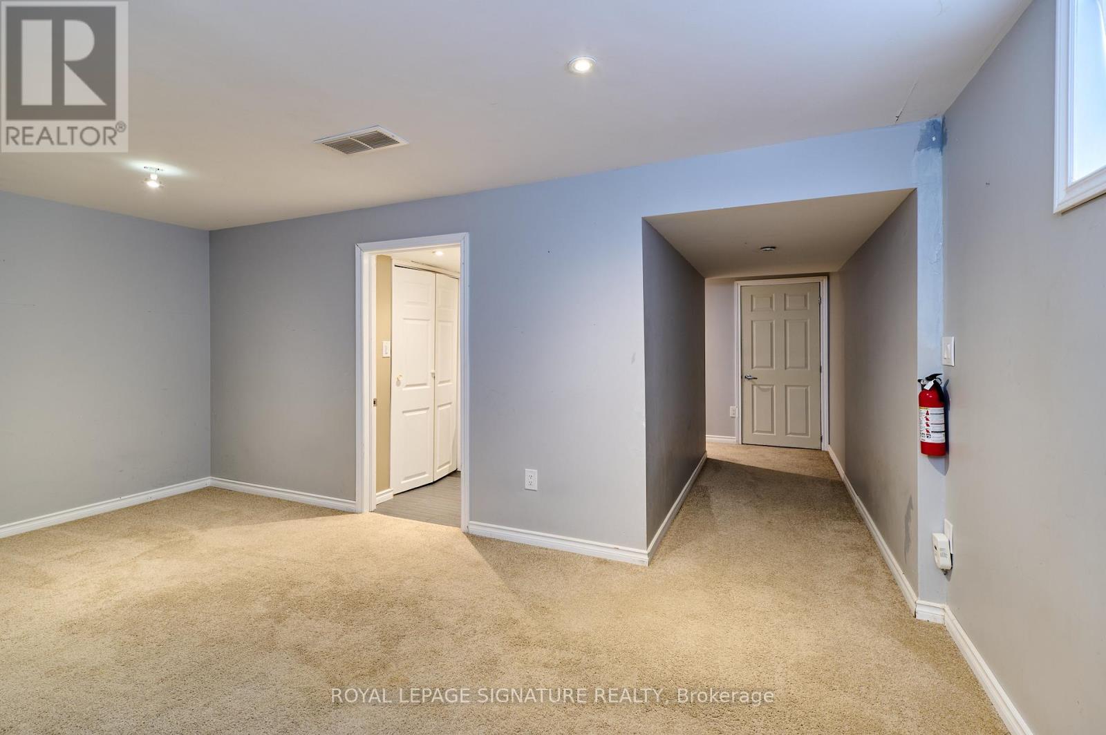 16 Chantilly Street, Kitchener, Ontario  N2R 1V6 - Photo 27 - X12293422