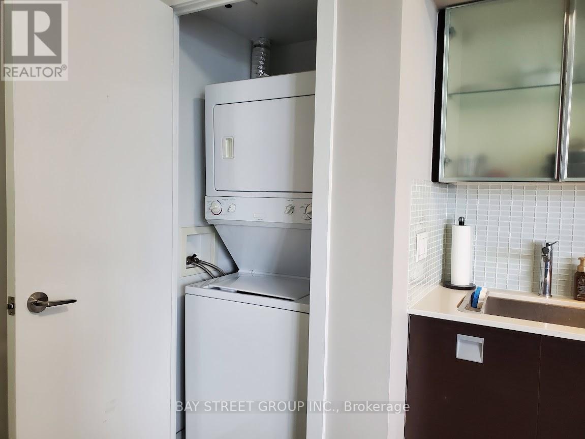 3109 - 33 Charles Street E, Toronto, Ontario  M4Y 0A2 - Photo 10 - C12445637