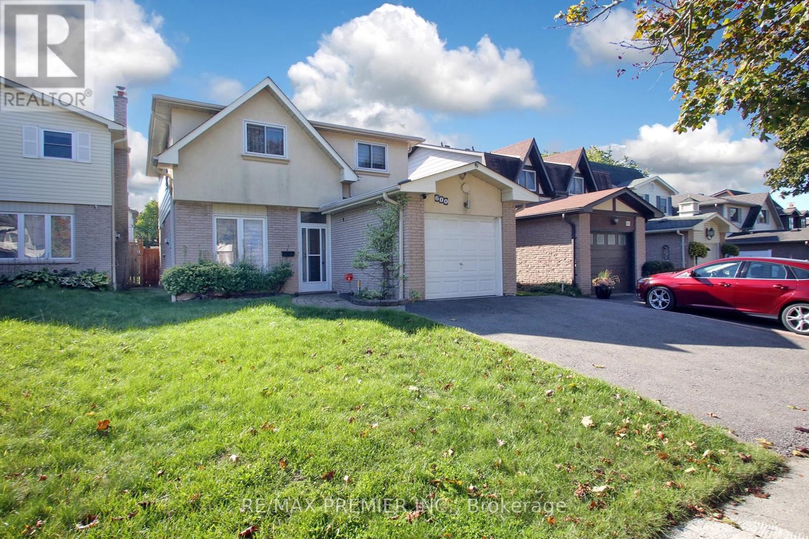 600 Stonebridge Lane, Pickering (West Shore), Ontario  L1W 3B3 - Photo 2 - E12445644