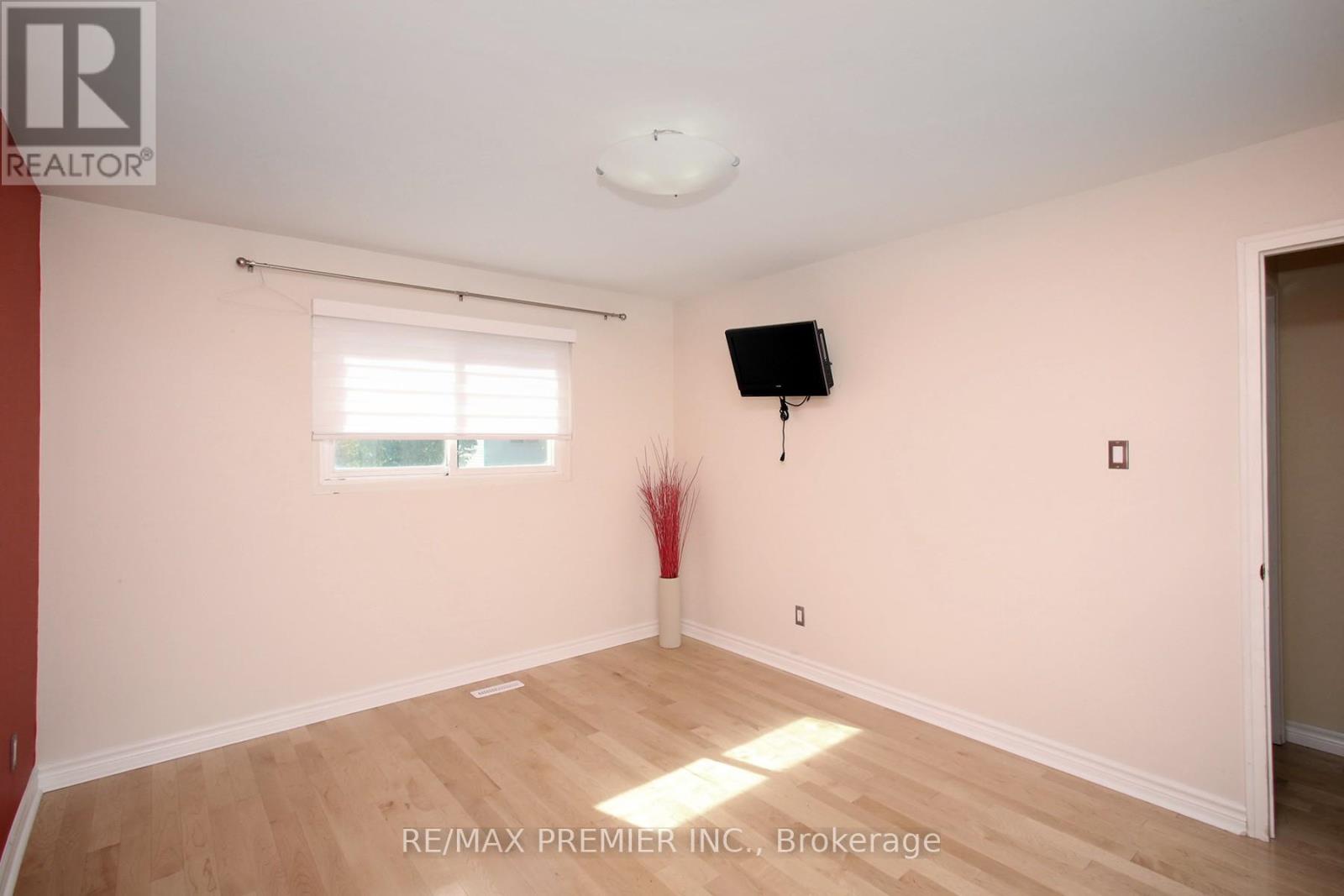 600 Stonebridge Lane, Pickering (West Shore), Ontario  L1W 3B3 - Photo 23 - E12445644