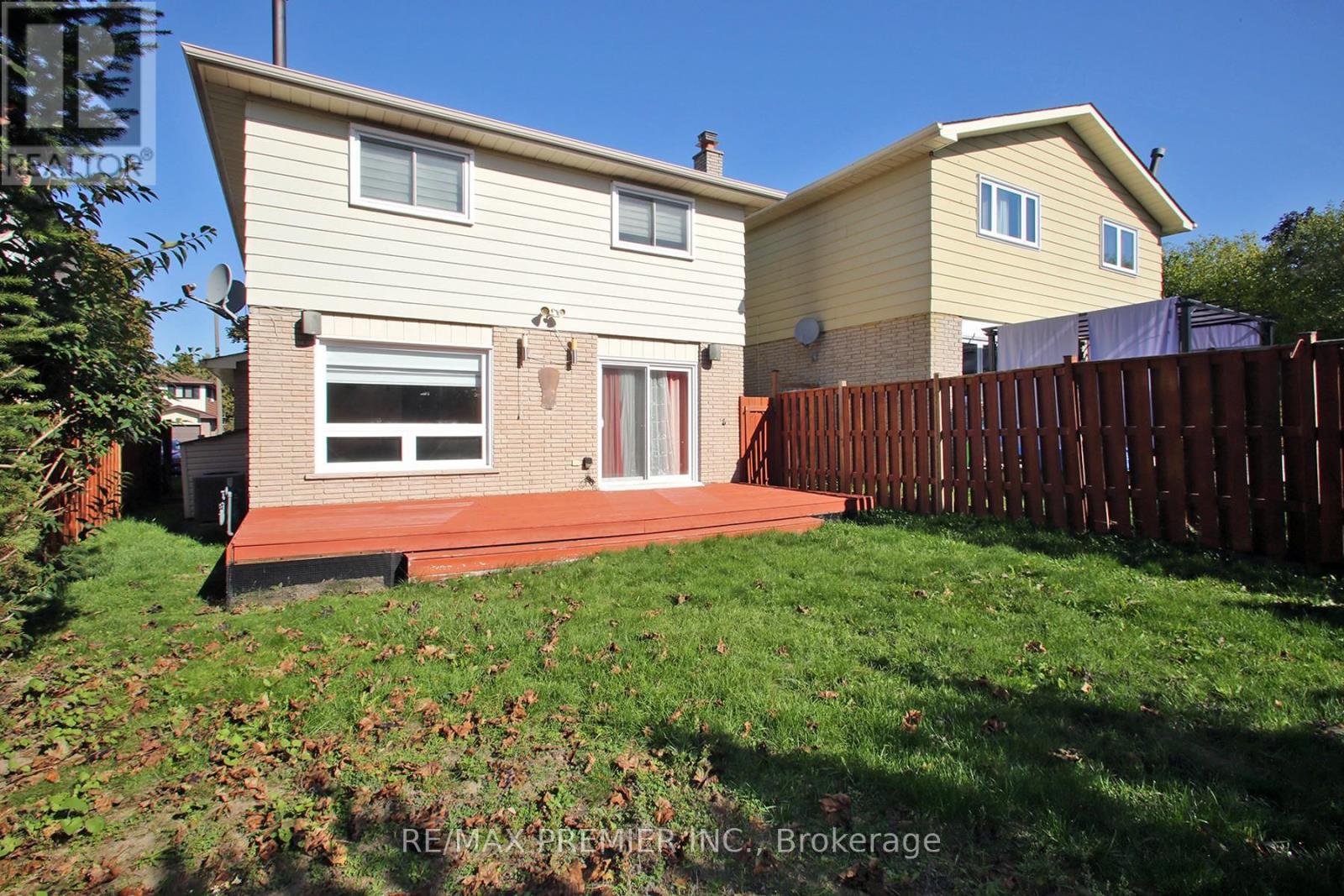 600 Stonebridge Lane, Pickering (West Shore), Ontario  L1W 3B3 - Photo 6 - E12445644