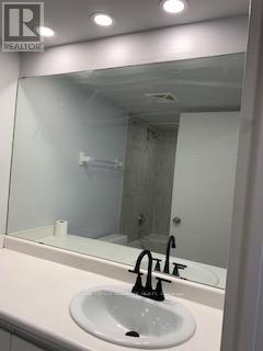 1602 - 350 Webb Drive, Mississauga, Ontario  L5B 3W4 - Photo 20 - W12400304