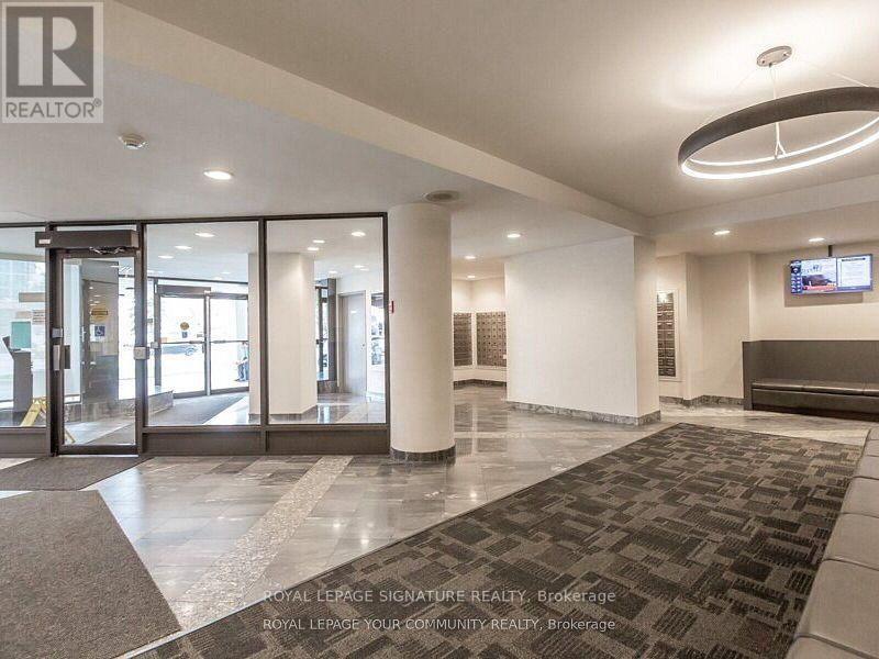 1602 - 350 Webb Drive, Mississauga, Ontario  L5B 3W4 - Photo 3 - W12400304