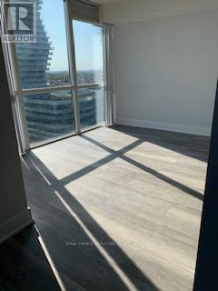 1602 - 350 Webb Drive, Mississauga, Ontario  L5B 3W4 - Photo 8 - W12400304
