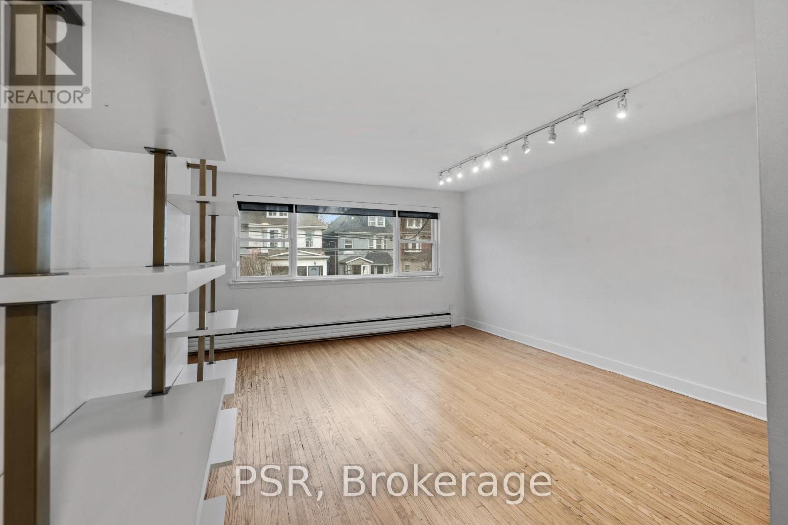 1656 Queen Street W, Toronto, Ontario  M6R 1B2 - Photo 8 - W12425002