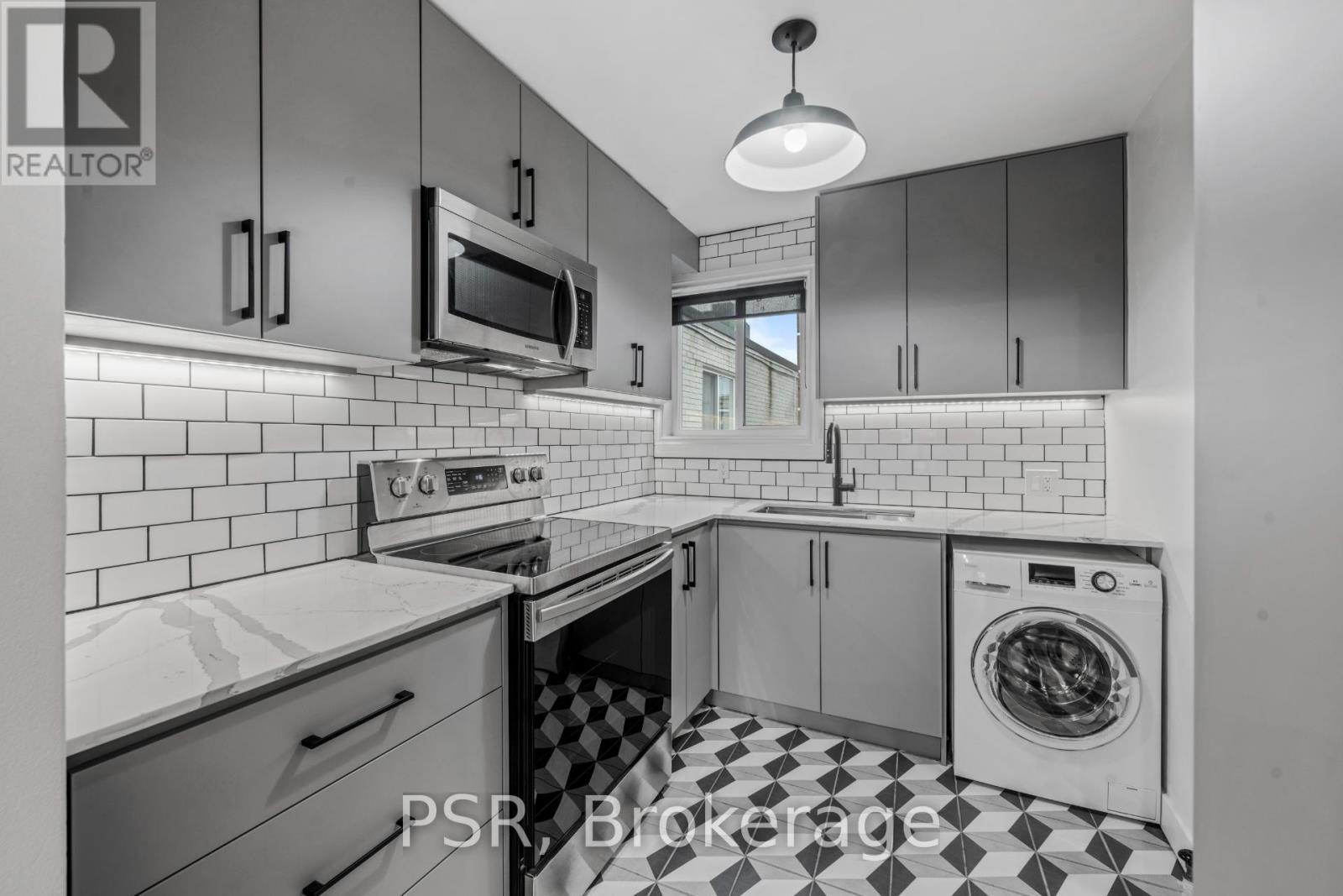 1656 Queen Street W, Toronto, Ontario  M6R 1B2 - Photo 11 - W12425002