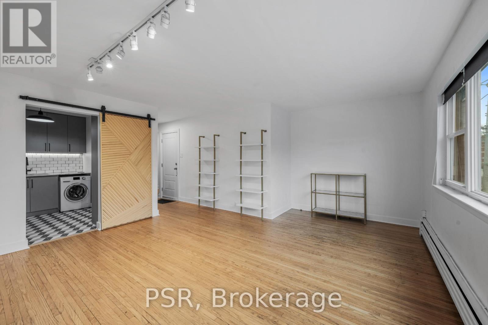 1656 Queen Street W, Toronto, Ontario  M6R 1B2 - Photo 5 - W12425002