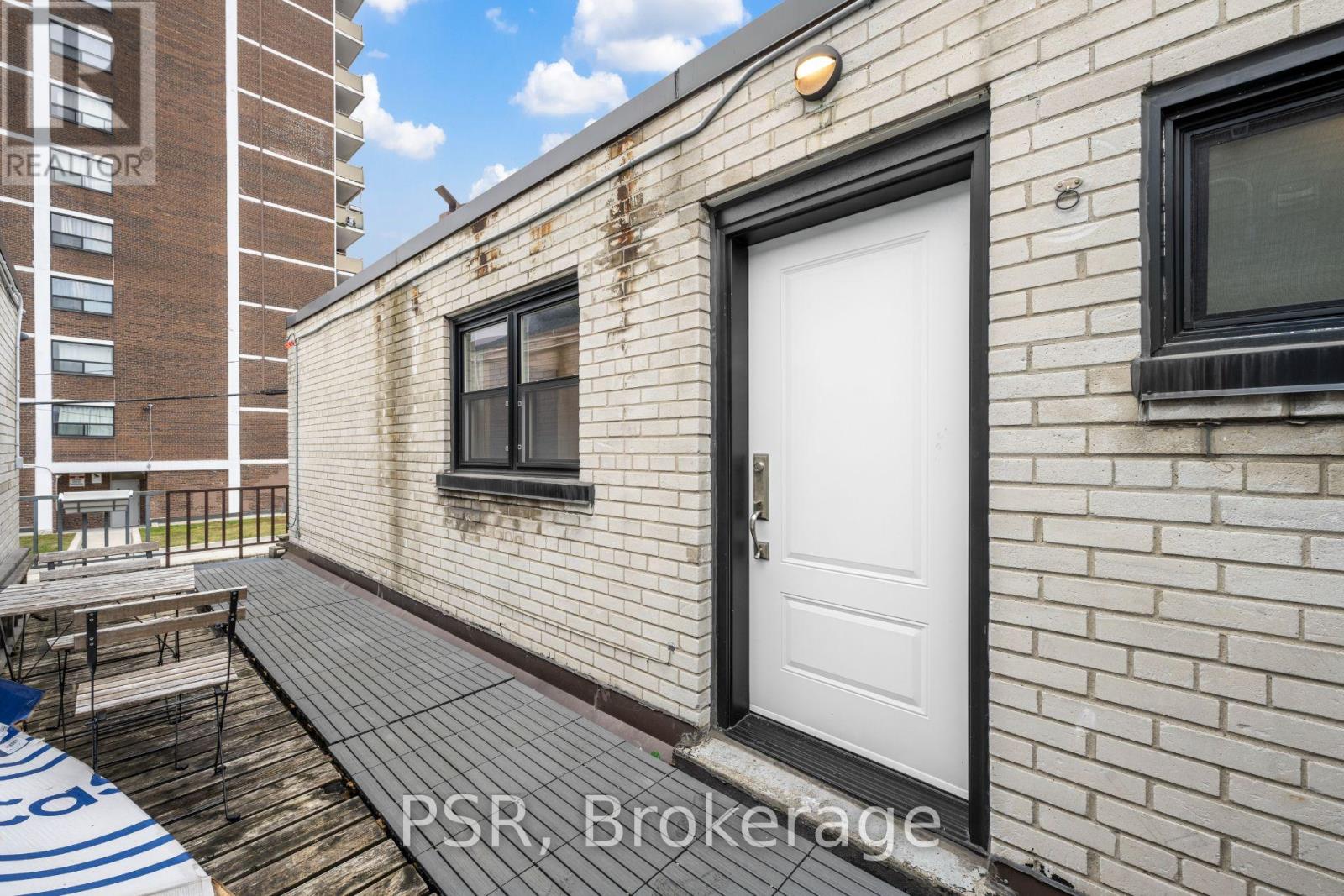 1656 Queen Street W, Toronto, Ontario  M6R 1B2 - Photo 24 - W12425002