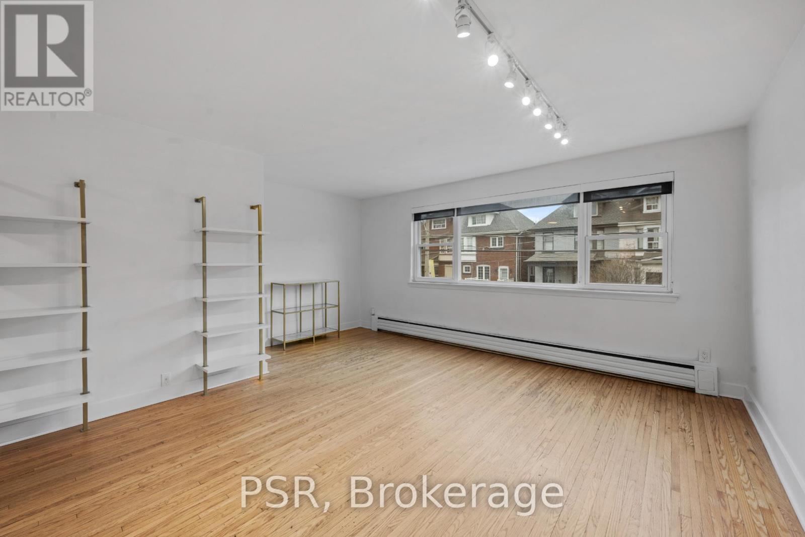 1656 Queen Street W, Toronto, Ontario  M6R 1B2 - Photo 7 - W12425002