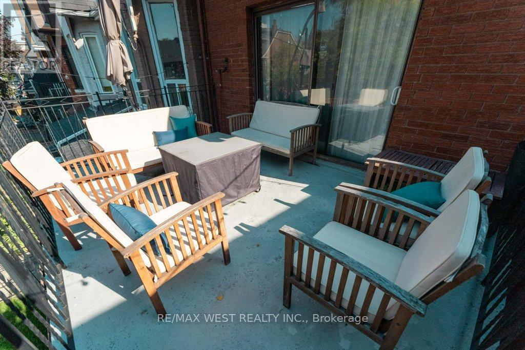 23 Clinton Street, Toronto, Ontario  M6J 2N6 - Photo 14 - C12445416