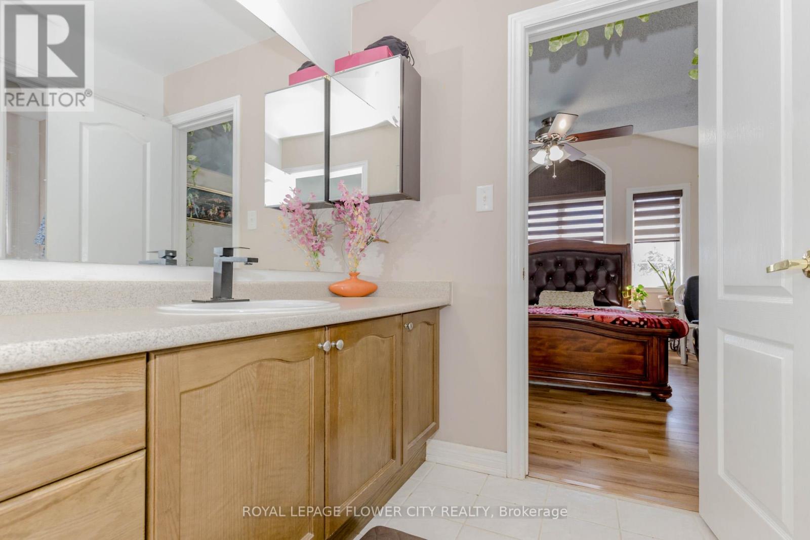 12 Fieldview Drive, Brampton, Ontario  L6P 2X7 - Photo 28 - W12436583