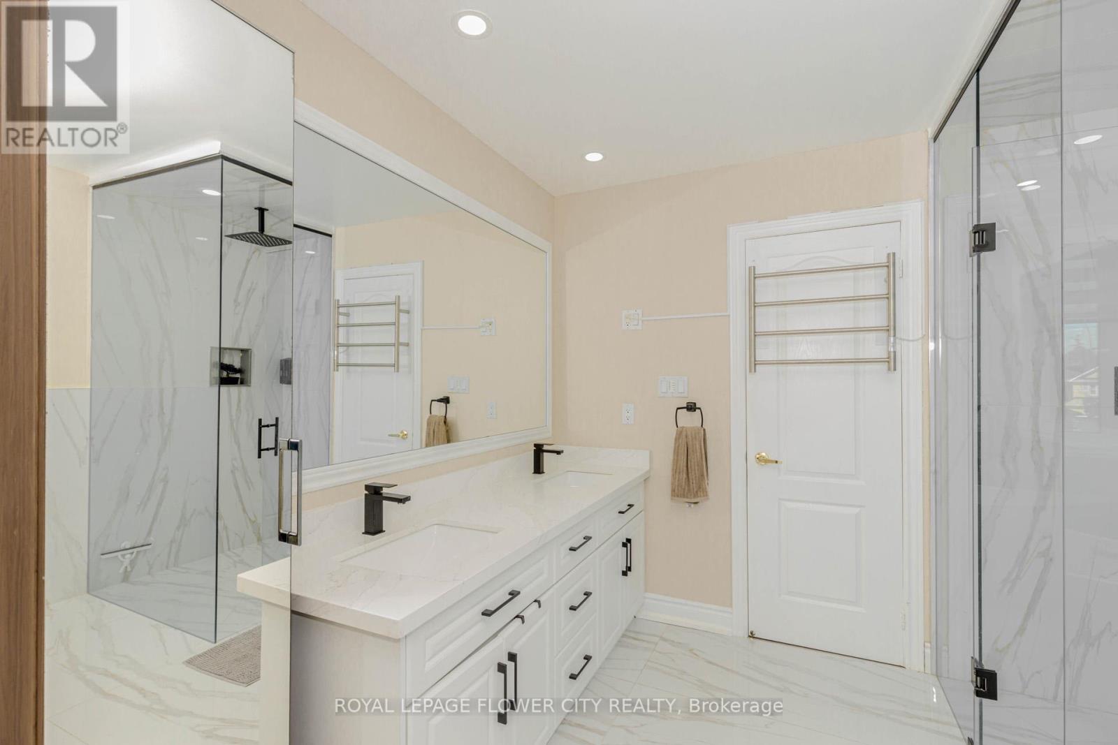 12 Fieldview Drive, Brampton, Ontario  L6P 2X7 - Photo 27 - W12436583