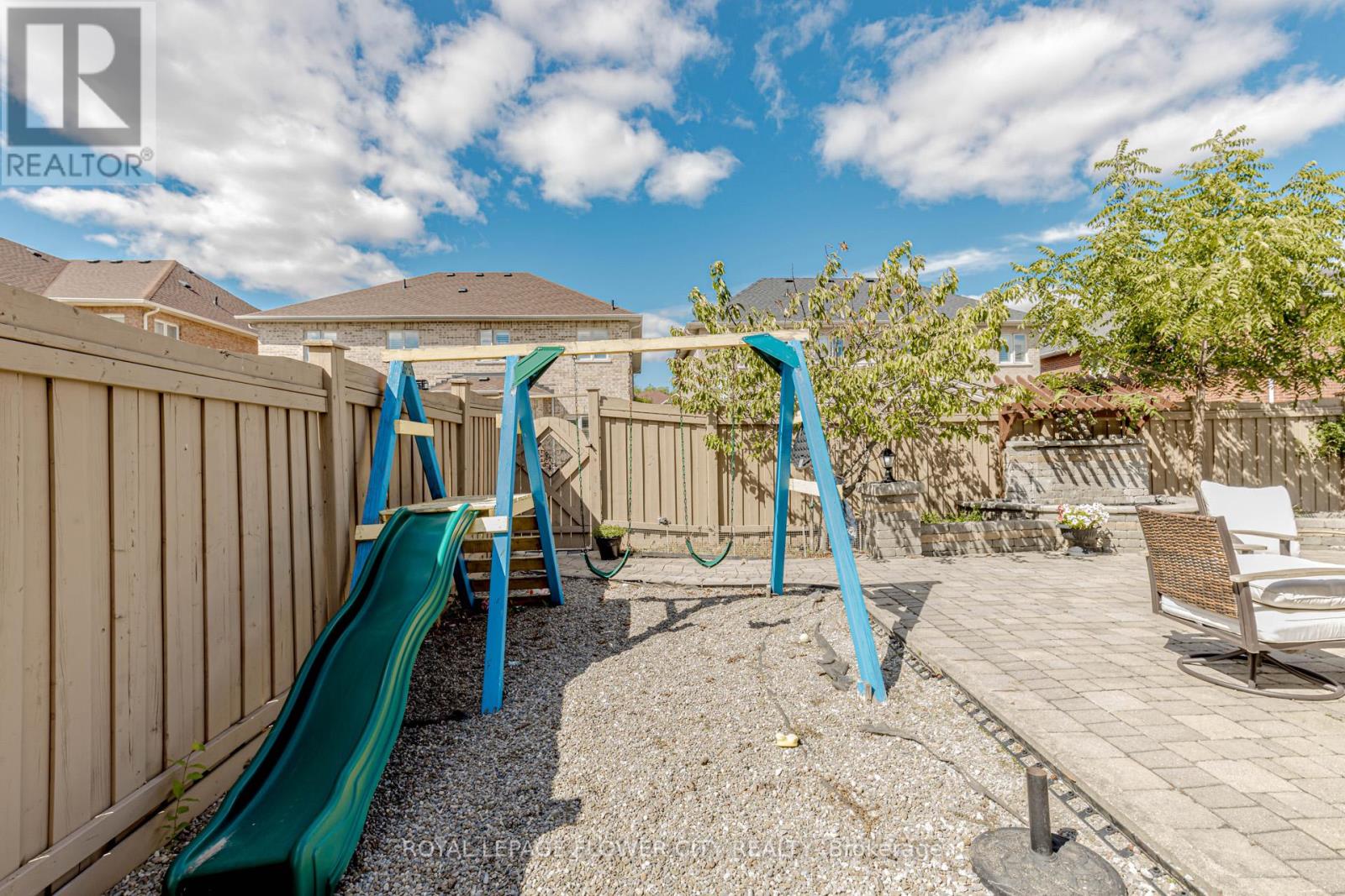 12 Fieldview Drive, Brampton, Ontario  L6P 2X7 - Photo 45 - W12436583