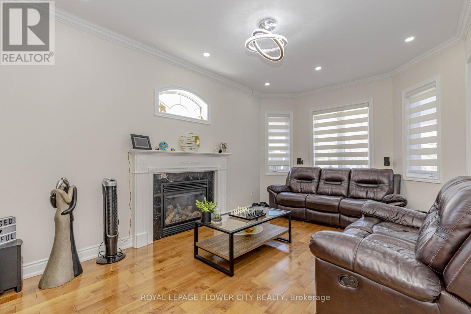12 Fieldview Drive, Brampton, Ontario  L6P 2X7 - Photo 14 - W12436583