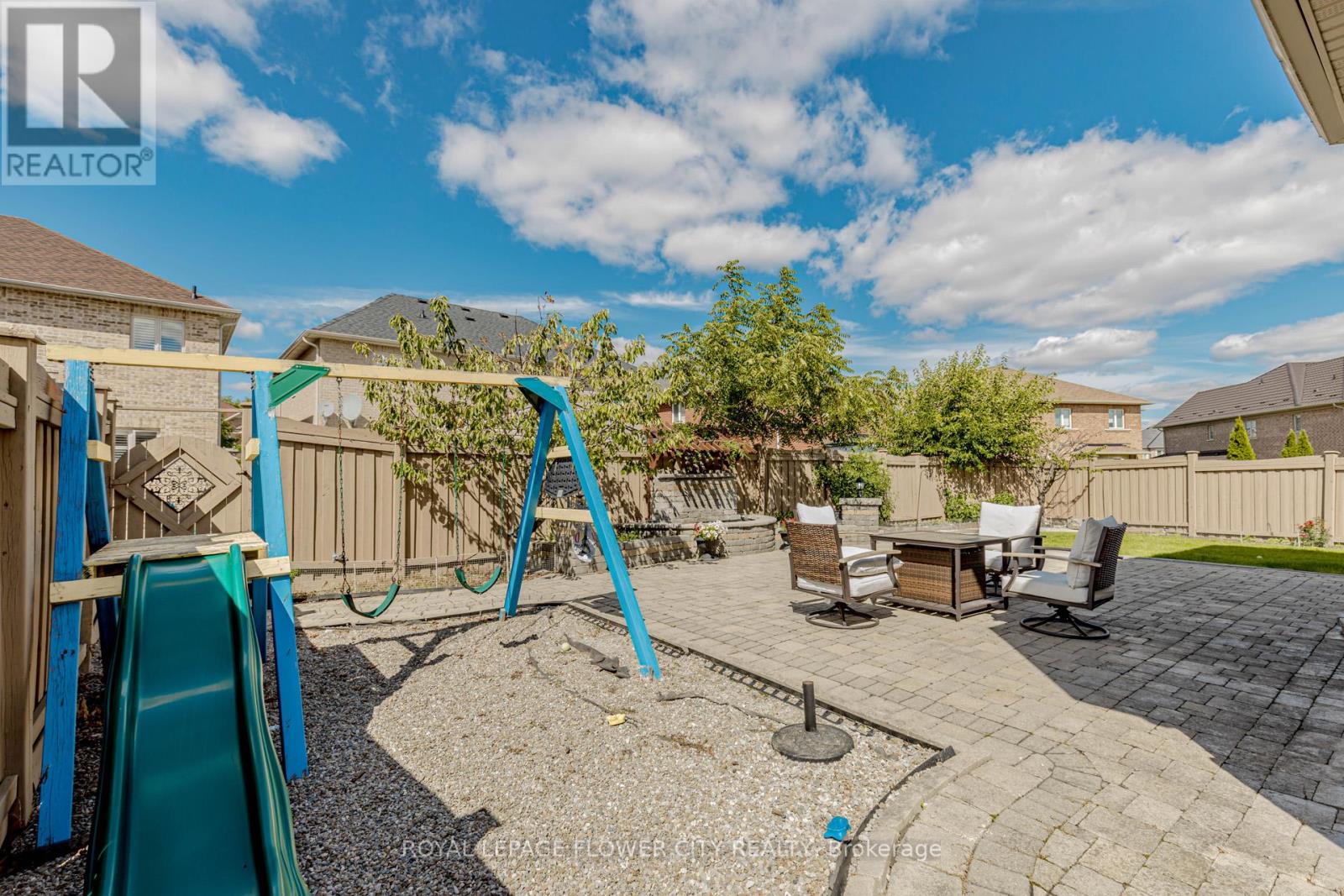 12 Fieldview Drive, Brampton, Ontario  L6P 2X7 - Photo 46 - W12436583