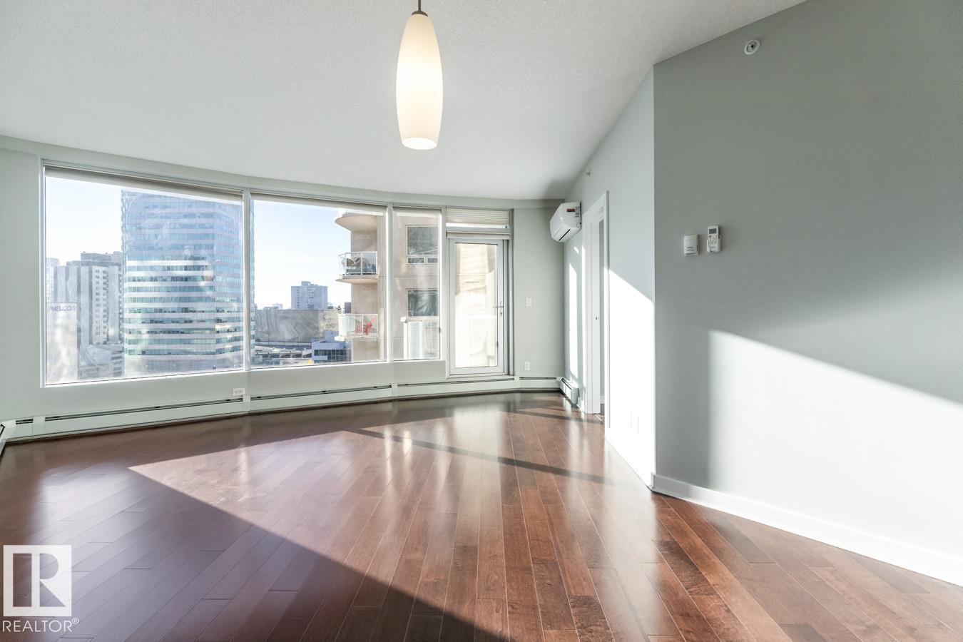 #1004 10152 104 St Nw, Edmonton, Alberta  T5J 0B6 - Photo 2 - E4460937