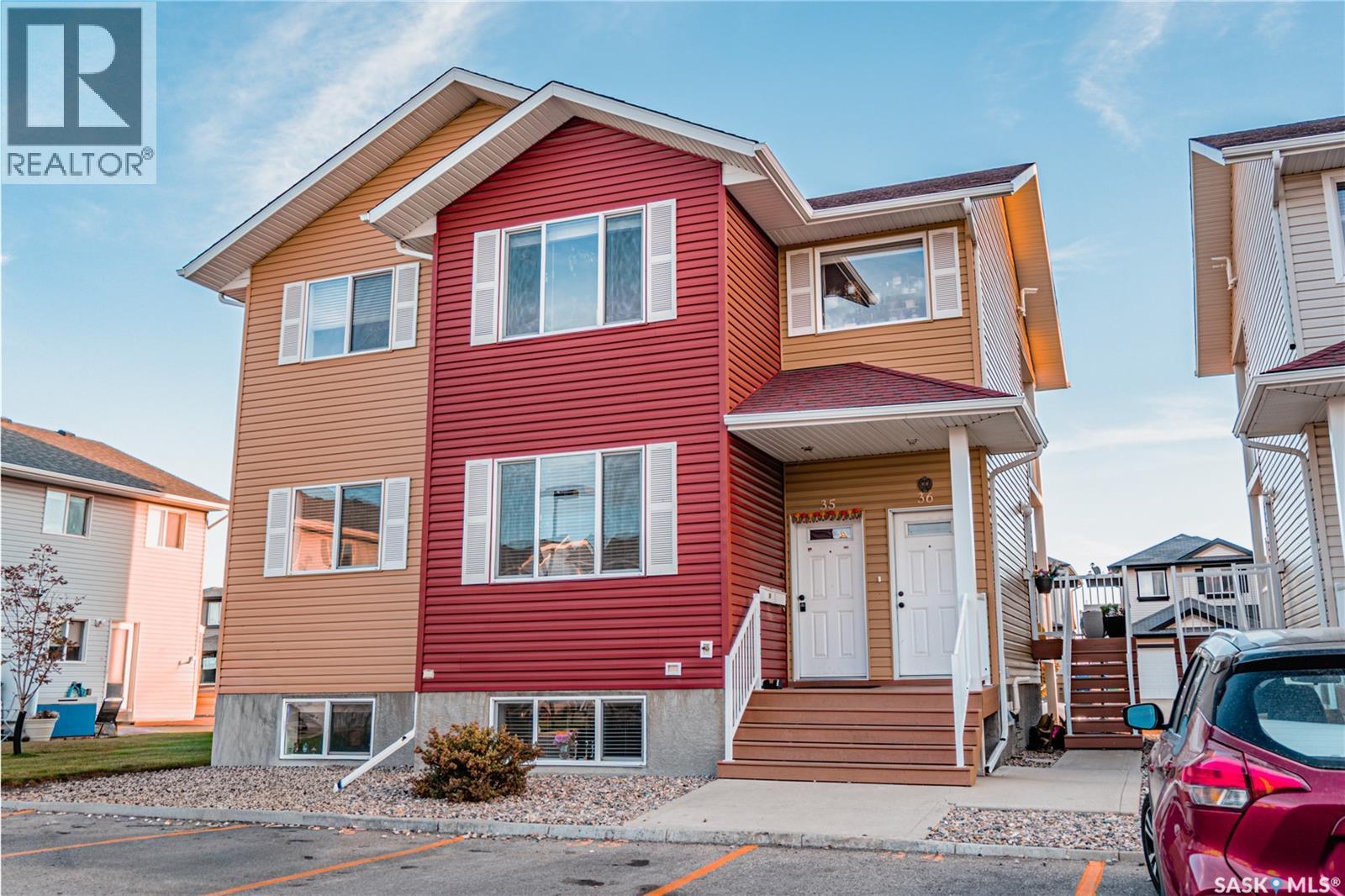 35 5004 James Hill Road, Regina, Saskatchewan  S4W 0B8 - Photo 2 - SK020081