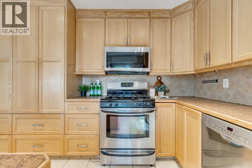 144 Lake Wapta Rise Se, Calgary, Alberta  T2J 2M9 - Photo 12 - A2233836