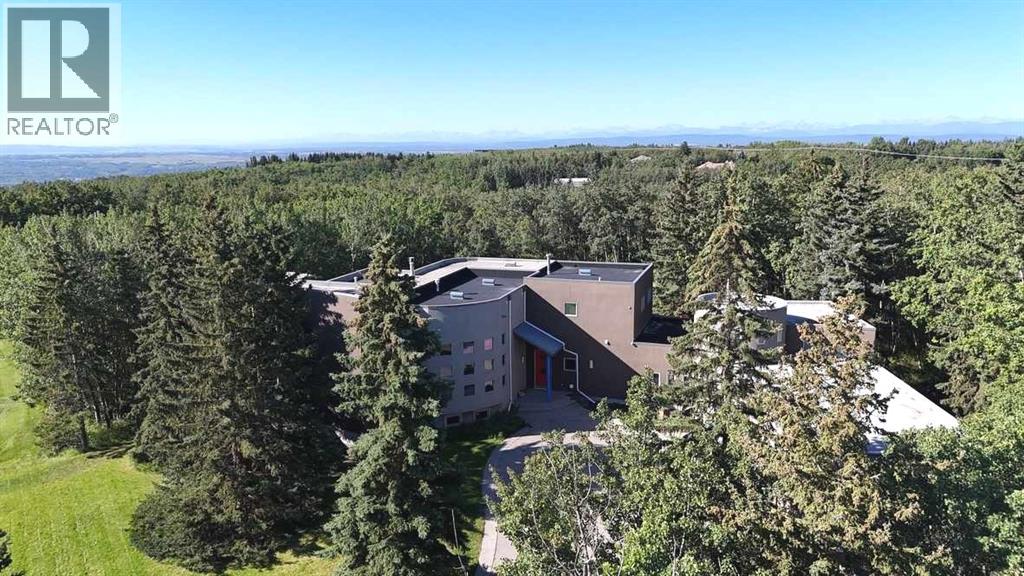 43 Westbluff Place, Rural Rocky View County, Alberta  T3Z 3N9 - Photo 2 - A2255360