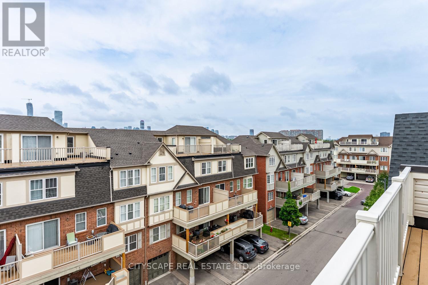 3 - 700 Neighbourhood Circle, Mississauga, Ontario  L5B 0A6 - Photo 21 - W12427207