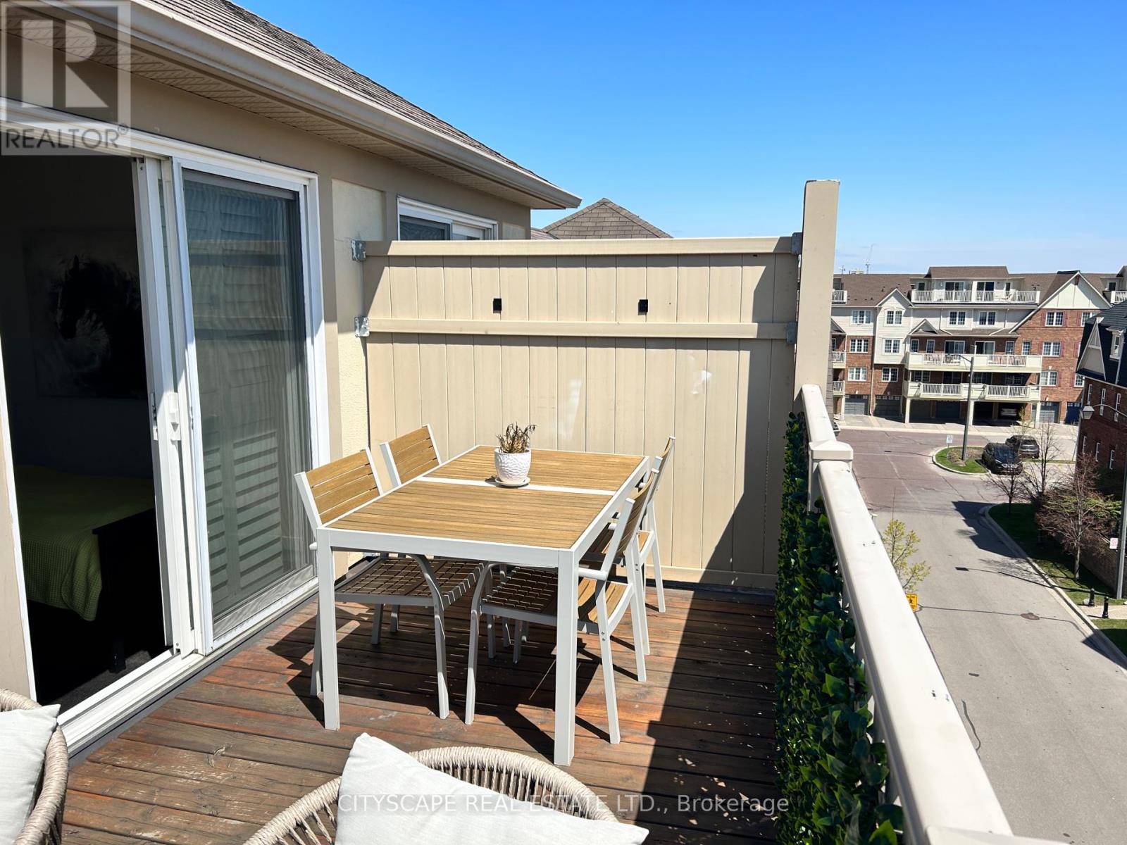 3 - 700 Neighbourhood Circle, Mississauga, Ontario  L5B 0A6 - Photo 22 - W12427207