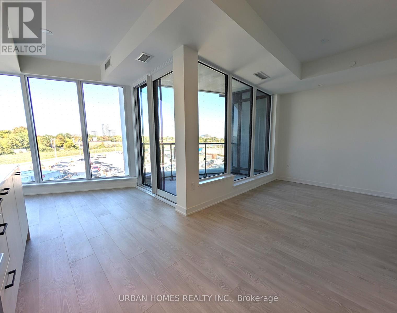 419 - 1 Kyle Lowry Road, Toronto, Ontario  M3C 0S6 - Photo 2 - C12445656