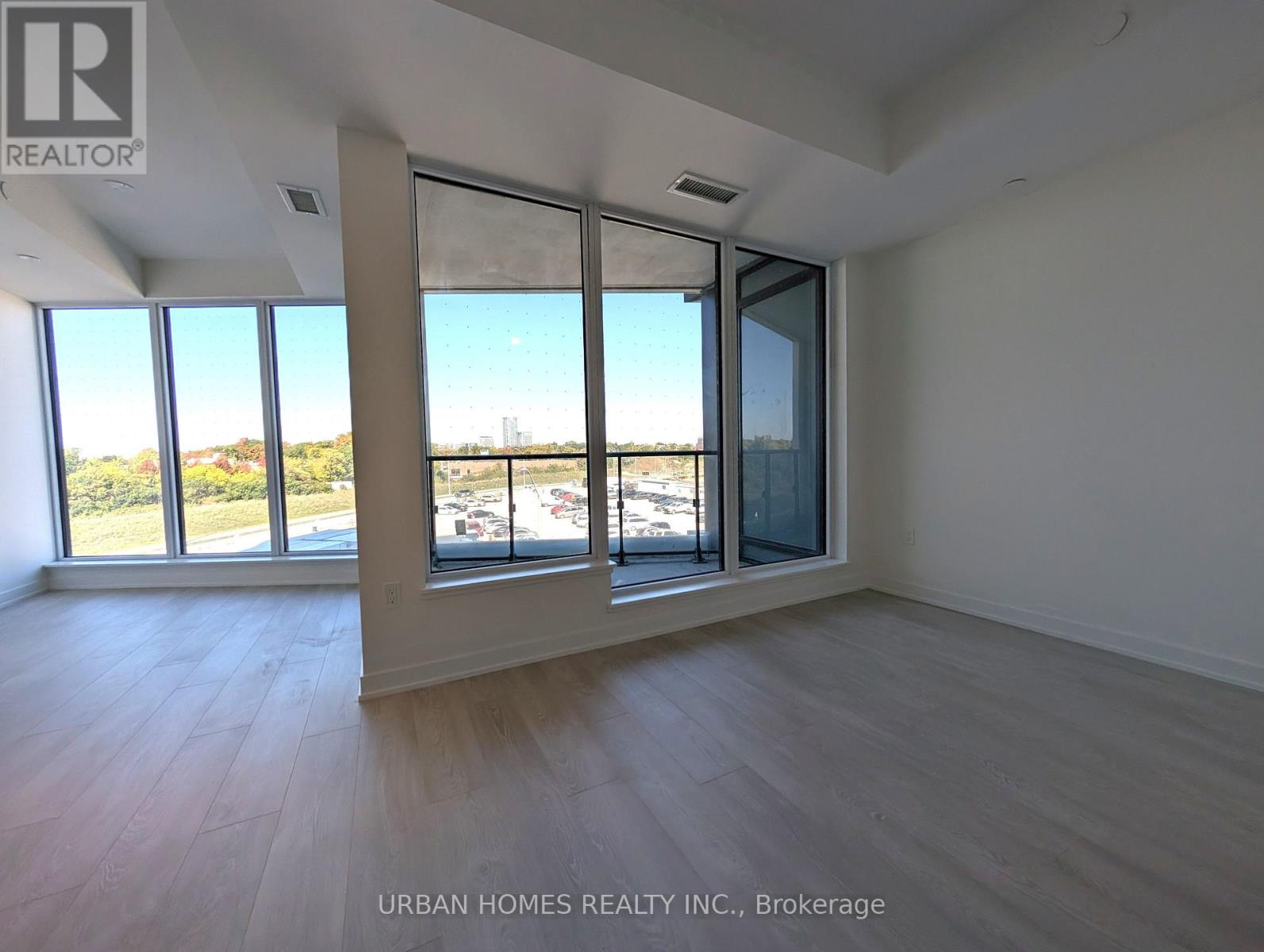 419 - 1 Kyle Lowry Road, Toronto, Ontario  M3C 0S6 - Photo 8 - C12445656