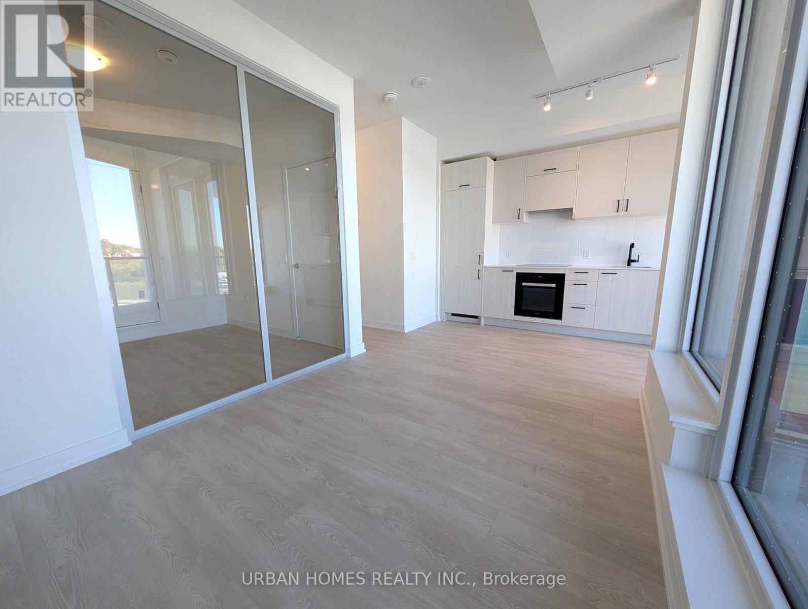 419 - 1 Kyle Lowry Road, Toronto, Ontario  M3C 0S6 - Photo 9 - C12445656