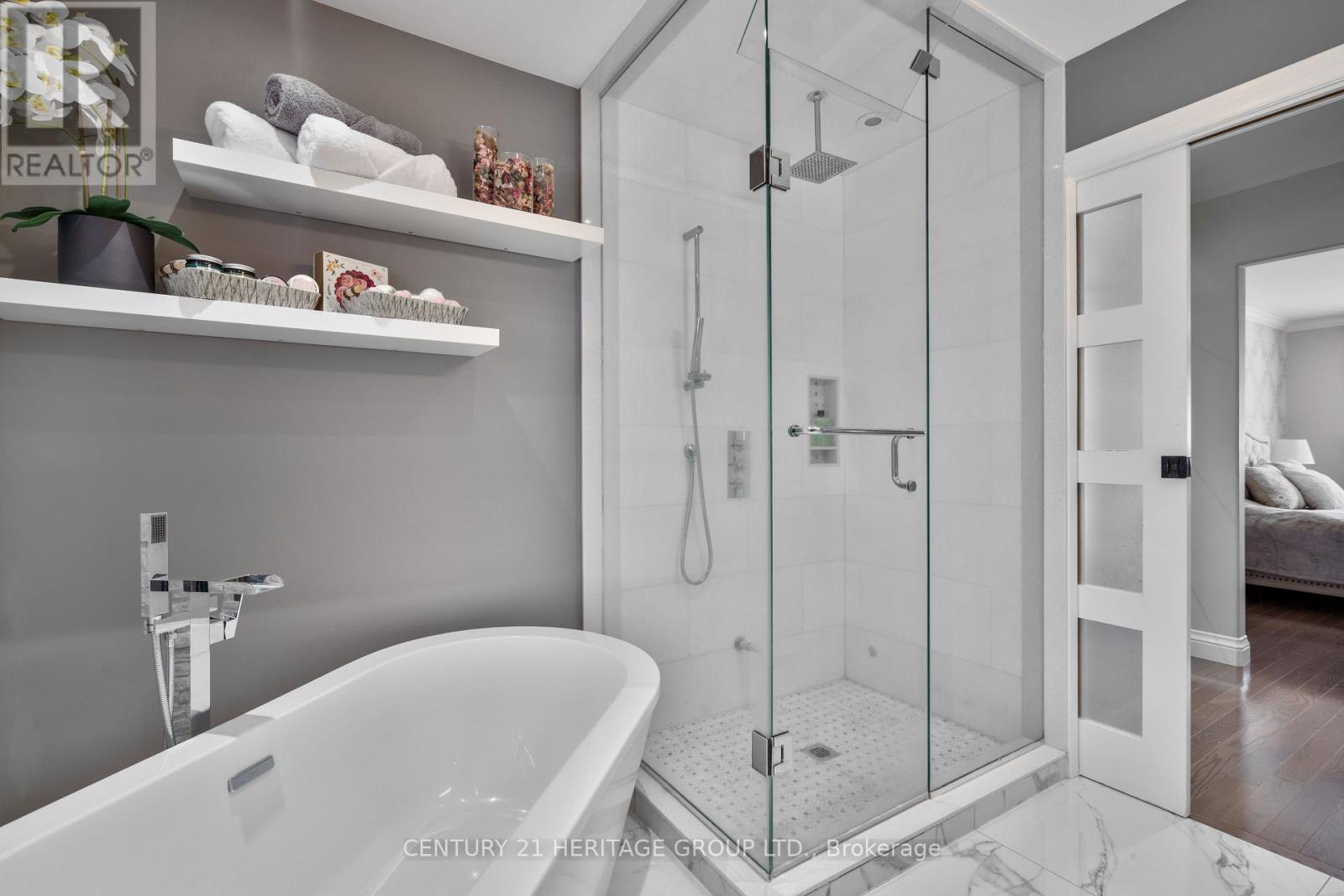 20 Fox Run Lane, Bradford West Gwillimbury (Bradford), Ontario  L3Z 2Z3 - Photo 16 - N12445663
