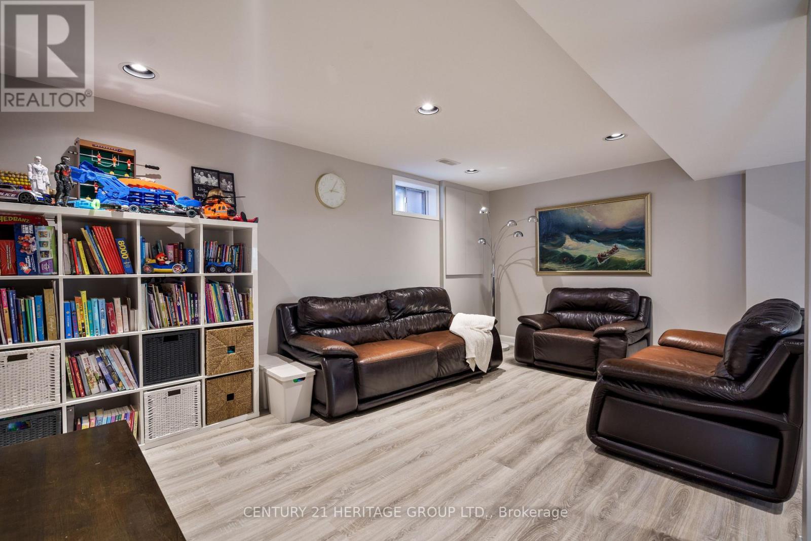 20 Fox Run Lane, Bradford West Gwillimbury (Bradford), Ontario  L3Z 2Z3 - Photo 23 - N12445663