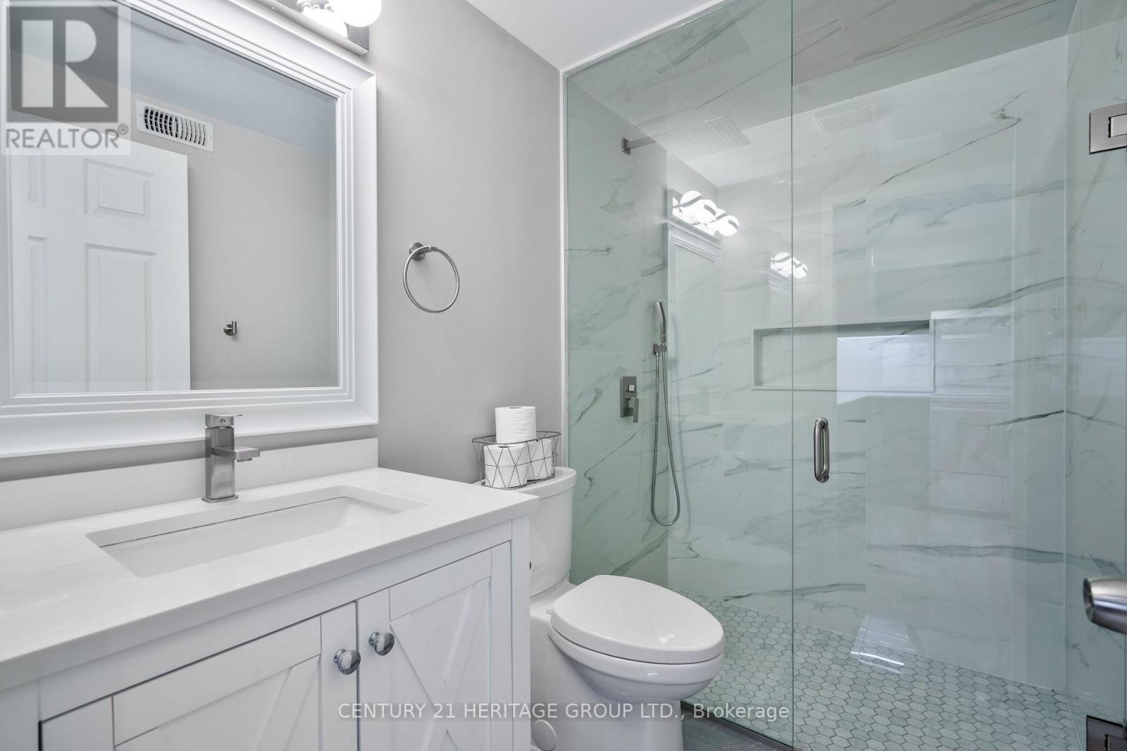 20 Fox Run Lane, Bradford West Gwillimbury (Bradford), Ontario  L3Z 2Z3 - Photo 27 - N12445663