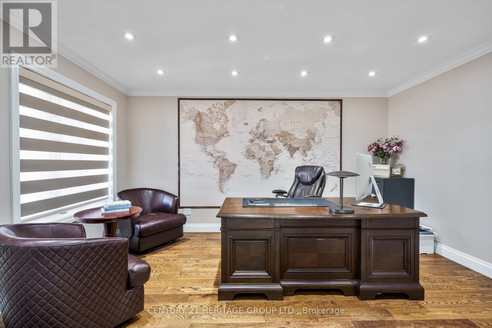 20 Fox Run Lane, Bradford West Gwillimbury (Bradford), Ontario  L3Z 2Z3 - Photo 3 - N12445663