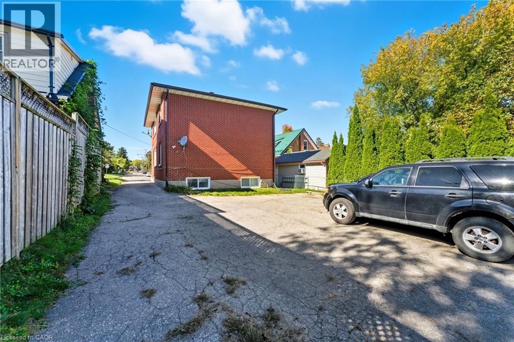 275 Sydney Avenue S Unit# 2, Waterloo, Ontario  N2G 3V8 - Photo 11 - 40776379