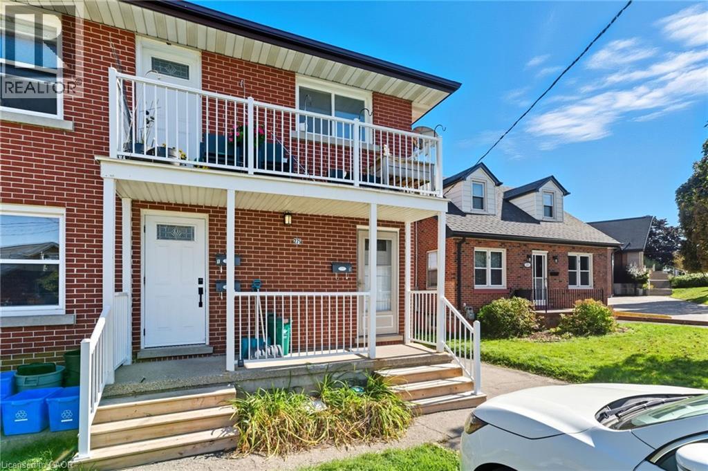 275 Sydney Avenue S Unit# 2, Waterloo, Ontario  N2G 3V8 - Photo 2 - 40776379