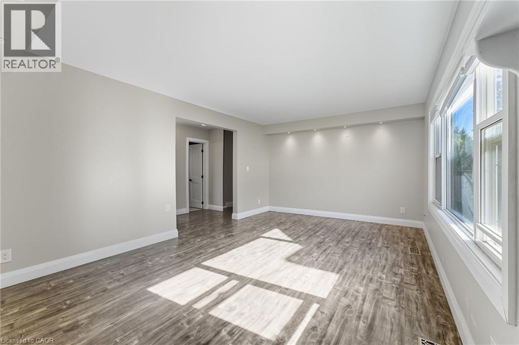 275 Sydney Avenue S Unit# 2, Waterloo, Ontario  N2G 3V8 - Photo 3 - 40776379
