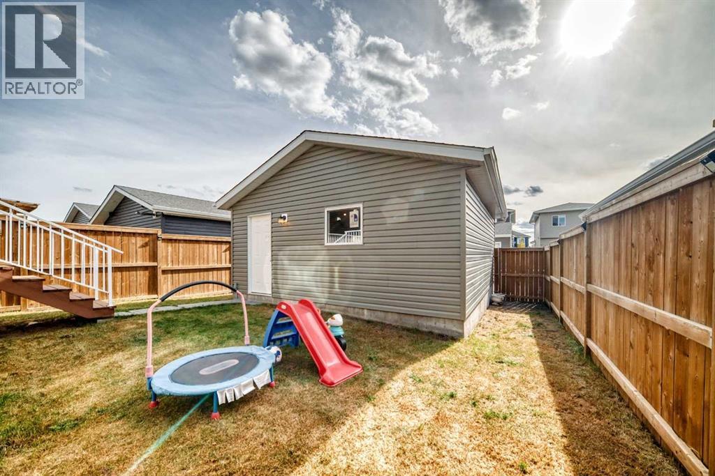 868 West Lakeview Drive, Chestermere, Alberta  T1X 1Z5 - Photo 45 - A2261148