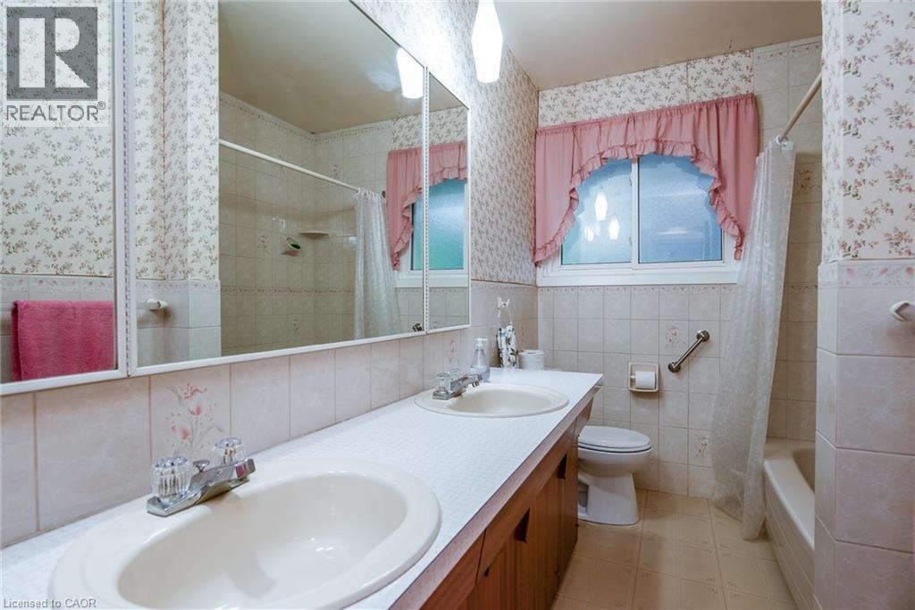 444 Greenbrook Drive, Kitchener, Ontario  N2M 4K4 - Photo 22 - 40772605