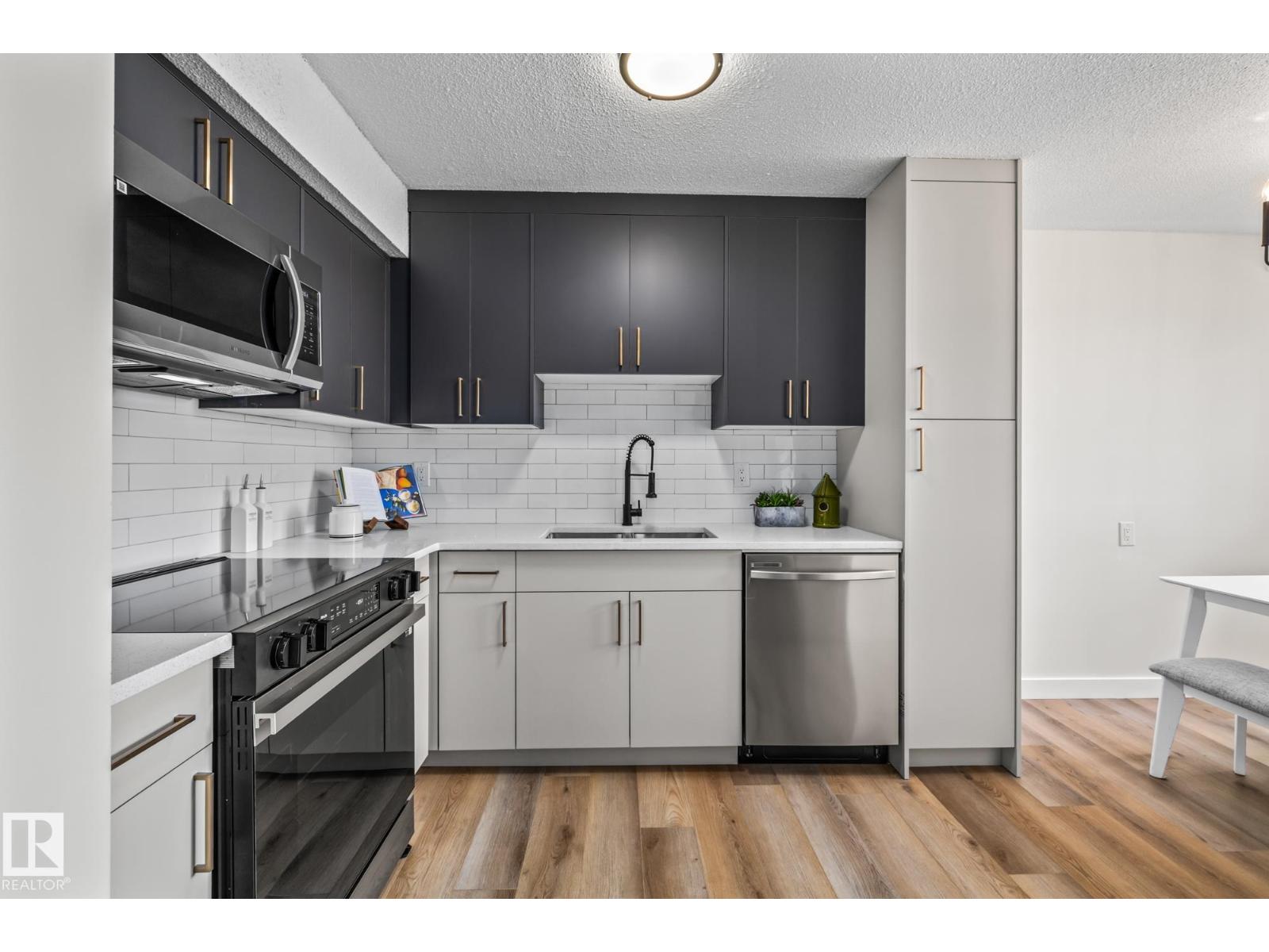 1159 Hooke Rd Nw, Edmonton, Alberta  T5A 4A5 - Photo 7 - E4460927