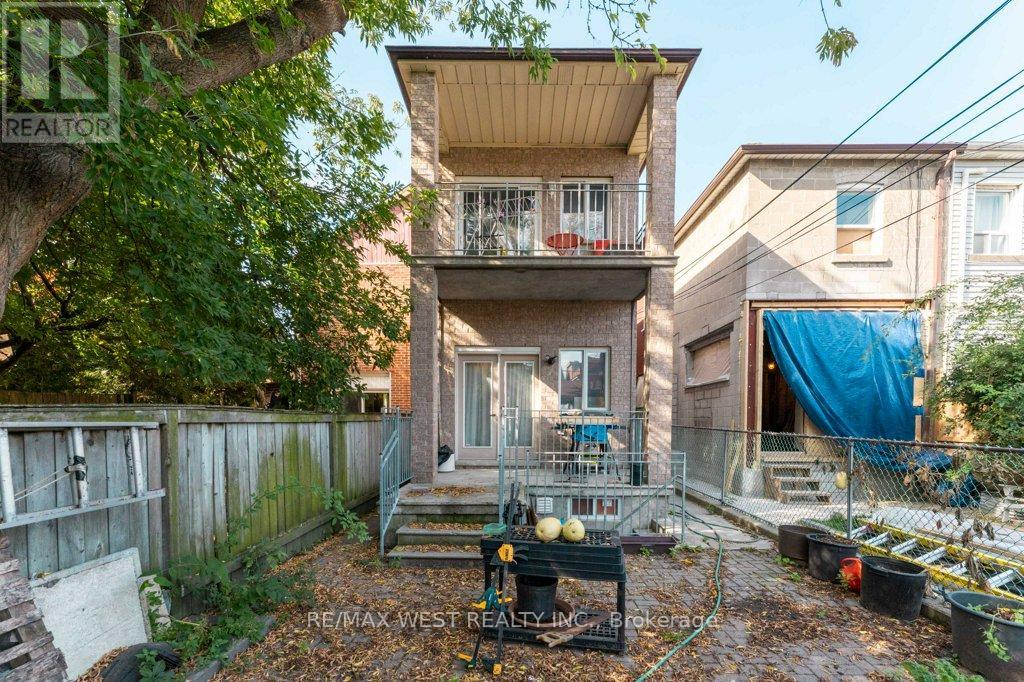 23 Clinton Street, Toronto, Ontario  M6J 2N6 - Photo 30 - C12445416