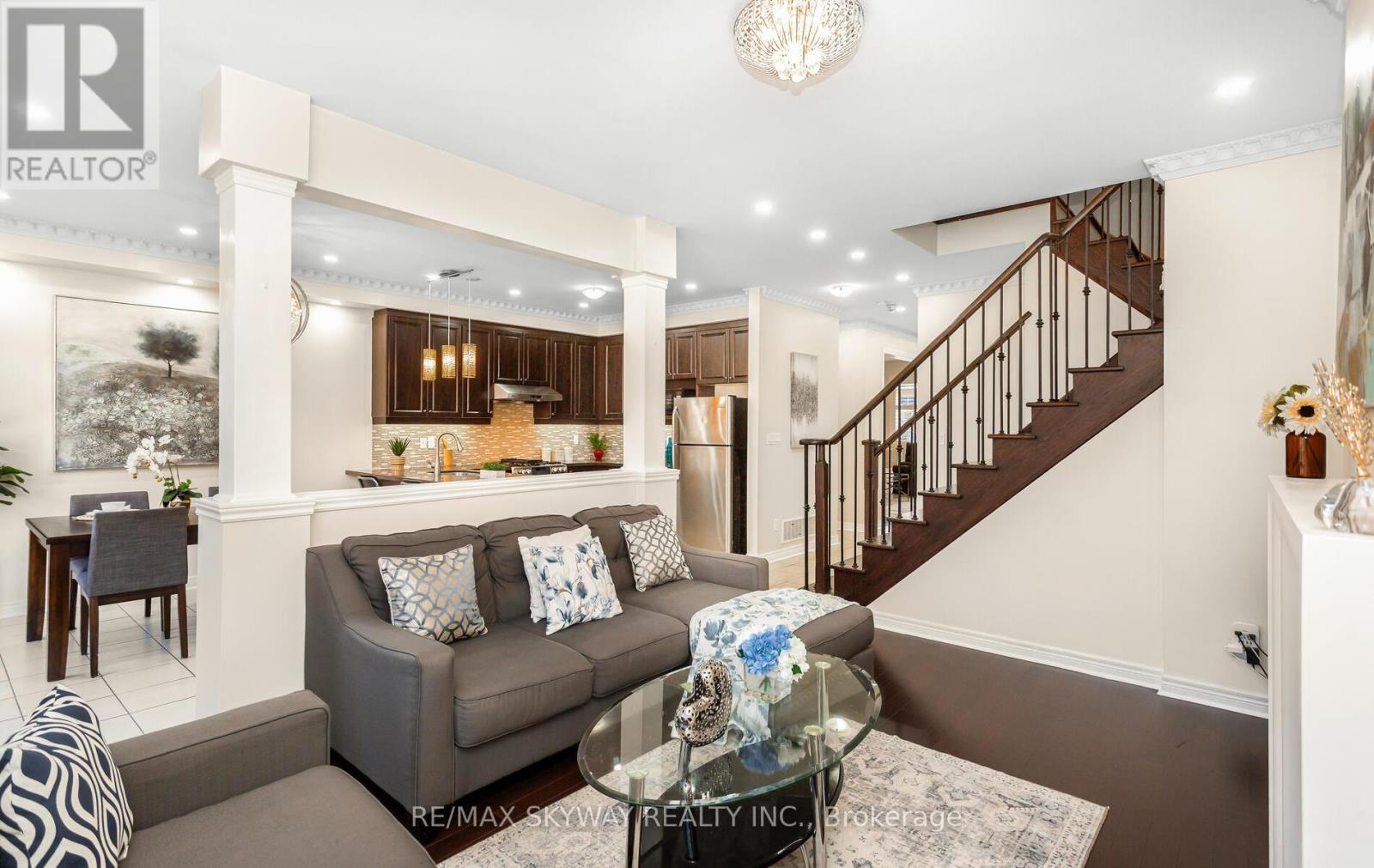 87 Villadowns Trail, Brampton, Ontario  L6R 3Y8 - Photo 17 - W12441408