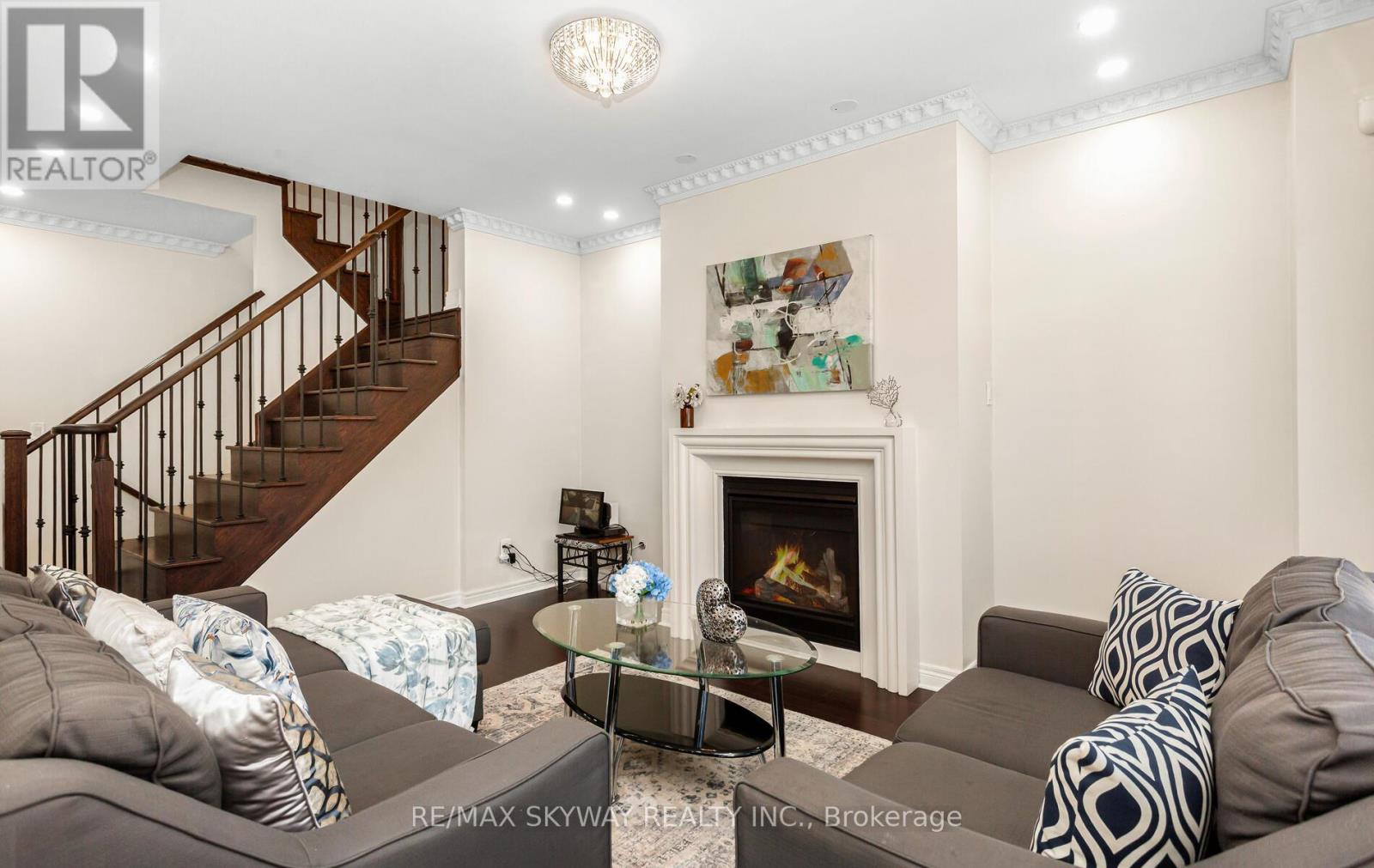 87 Villadowns Trail, Brampton, Ontario  L6R 3Y8 - Photo 16 - W12441408