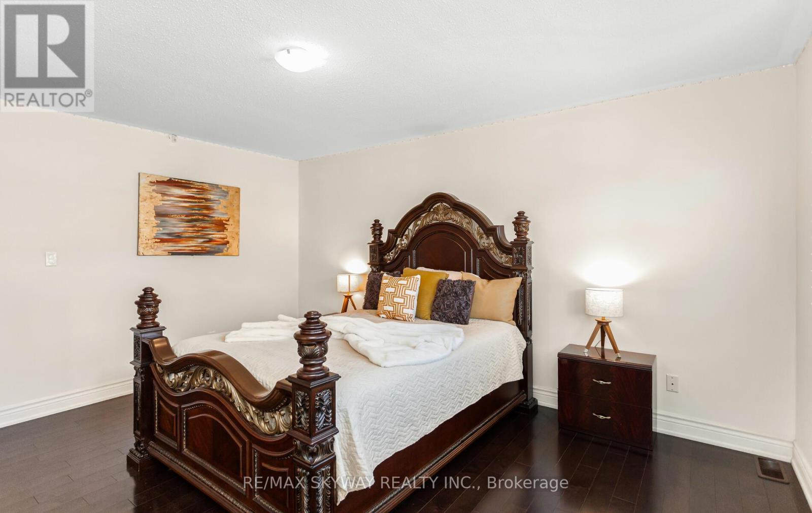 87 Villadowns Trail, Brampton, Ontario  L6R 3Y8 - Photo 32 - W12441408