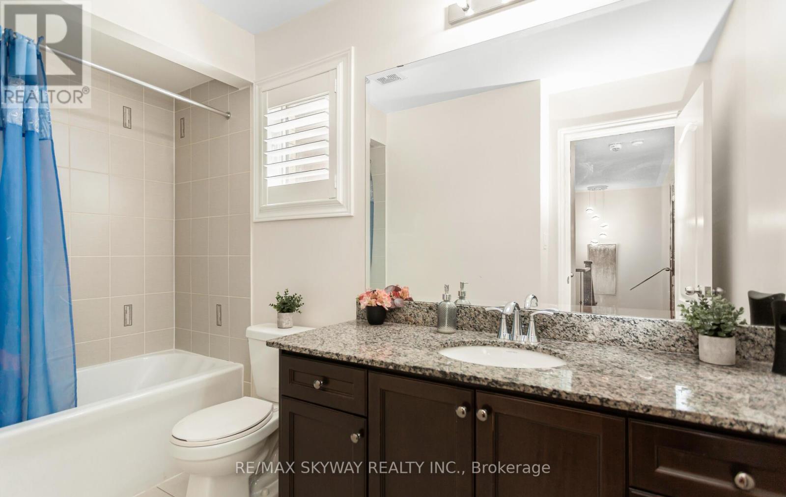87 Villadowns Trail, Brampton, Ontario  L6R 3Y8 - Photo 47 - W12441408